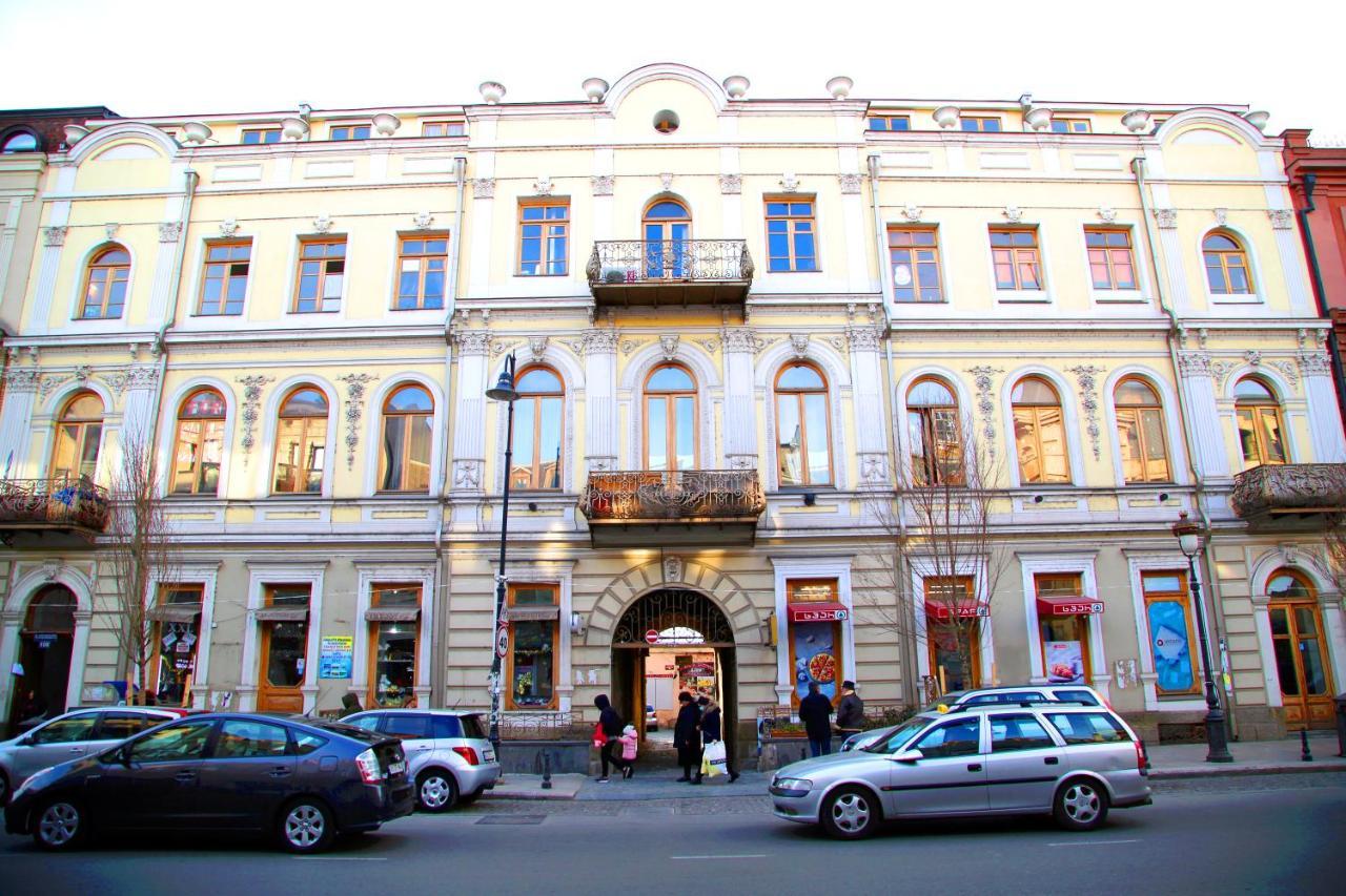 Family Apartments Тбілісі Екстер'єр фото
