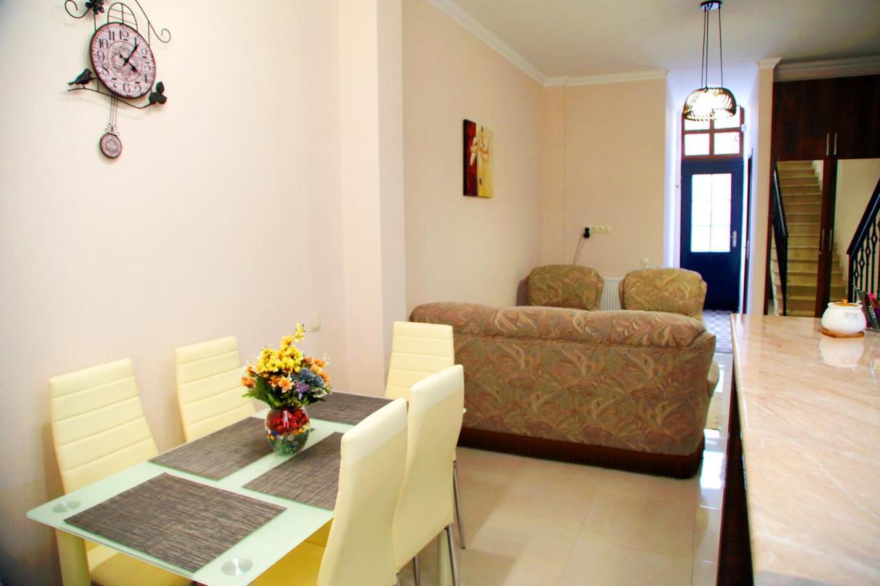 Family Apartments Тбілісі Екстер'єр фото